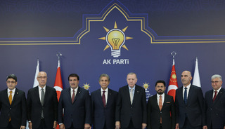 4 ayrı partiden 7 belediye başkanı AK Parti'ye geçti