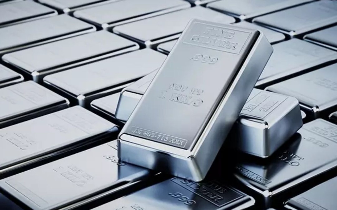 G&uuml;m&uuml;şte d&uuml;ş&uuml;ş s&uuml;recek mi? Avrupalı dev banka BBVA g&uuml;m&uuml;ş raporunu yayınladı