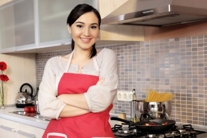 Çalışmayan Ev Hanımlarına 4 Bin TL Destek Ödemesi Nasıl Alınır?