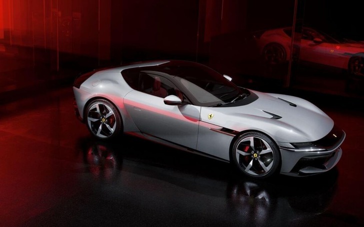 Lüksün simgesi çakıldı: Ferrari hisseleri düştü