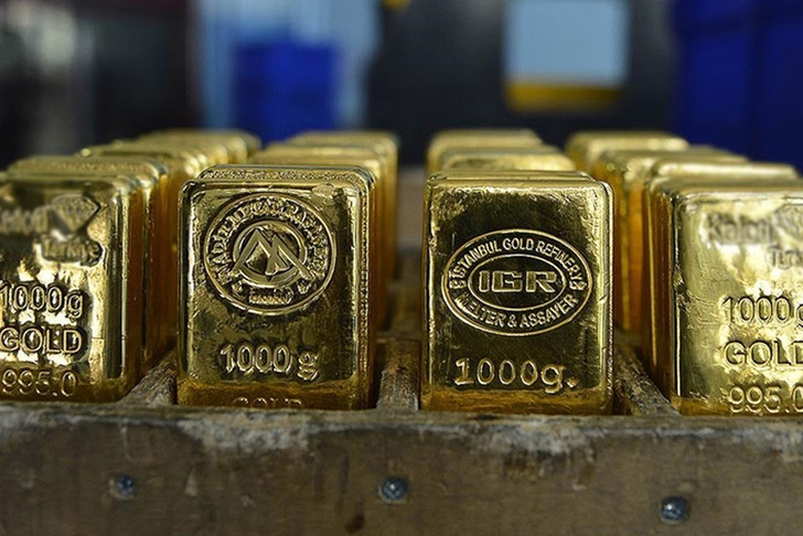 Emtia piyasasını yılın 9 ayında değerli metaller sırtladı
