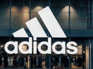 T&uuml;rkiye'den Adidas'a dudak u&ccedil;uklatan ceza: Tam 400 milyon TL'yi aşan şok yaptırım!