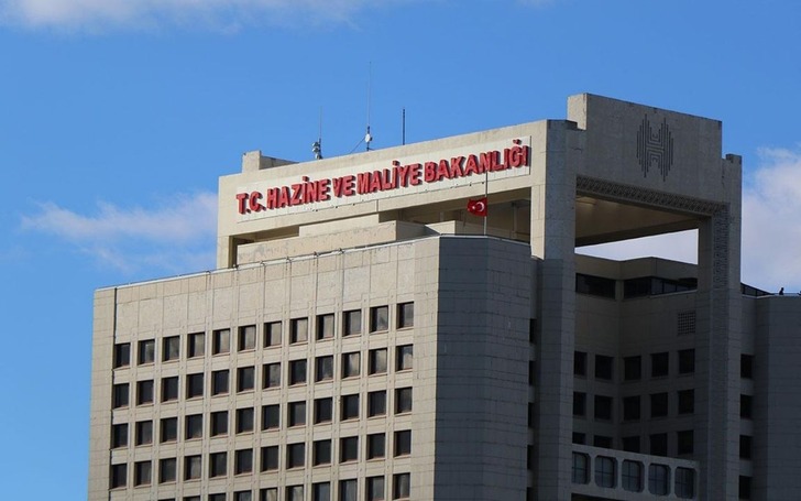Hazine tahvil ihalesinde 15,5 milyar TL borçlandı