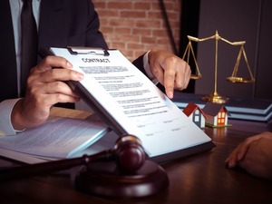 K&ouml;kl&uuml; mobilya devi zorda: 49 yıllık şirket iflasın eşiğinde