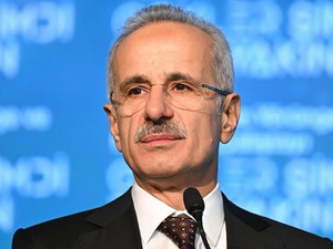 Bakan Uraloğlu'ndan 5G a&ccedil;ıklaması! "Telefonların ve sim kartların değişmesi gerekecek"
