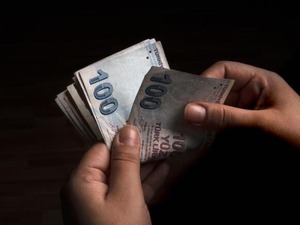 G&ouml;zler asgari &uuml;crette! Uzman isimden yeni tahmin: Rakam verdi