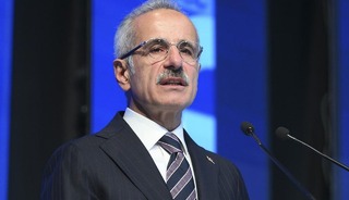 Uraloğlu'ndan Antalya'da kadın kolları mesajı