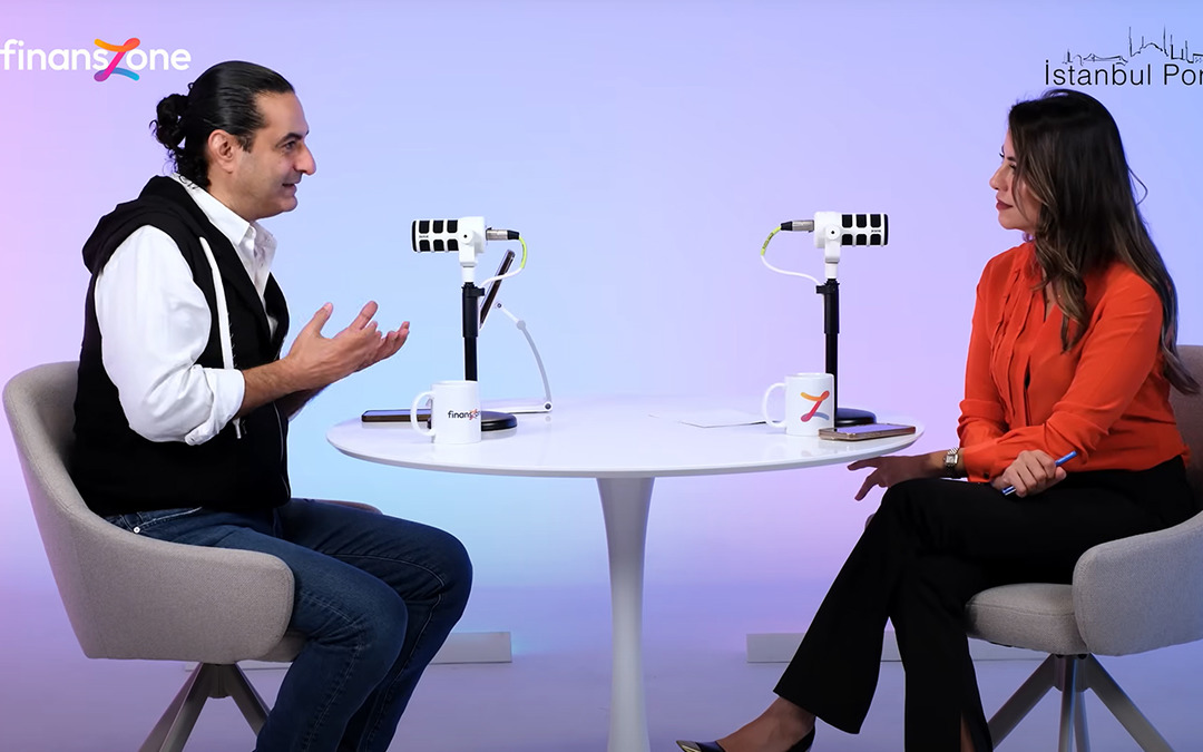 Devrim Akyıl&rsquo;dan &ccedil;arpıcı uyarı: &ldquo;Faizi tartışmak anlamsız, altın d&ouml;ng&uuml;s&uuml; daha bitmedi&rdquo;