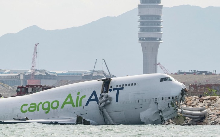 ACT Airlines Kargo Uçağı Hong Kong’da Pisten Çıktı: Facia Kıl Payı Atlatıldı