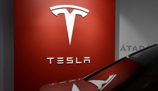 Tesla'nın zirve sevinci, yıllık hayal kırıklığı!