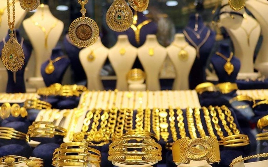 Altın fiyatları ezber bozdu! Piyasada başka, Kapalıçarşı’da başka… Kuyumcular kol kesmeye başladı