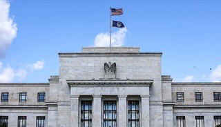 Wall Street&rsquo;te Fed Tutanakları Alarmı: 2026 Para Politikası Şekilleniyor