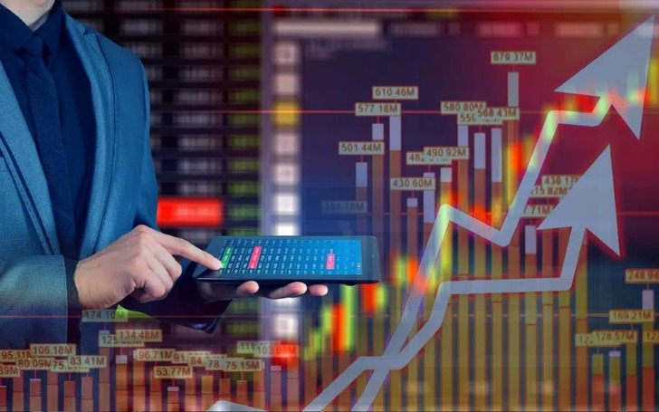 Fon piyasalarında güçlü hafta: Hisse senedi fonları liderliği aldı, kıymetli madenler sert düştü!