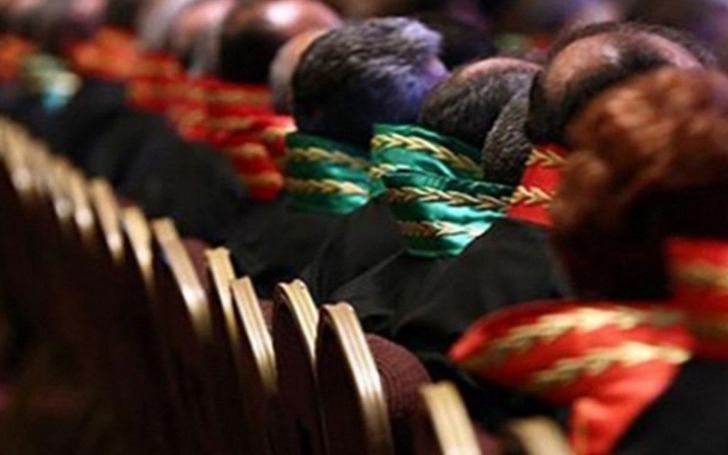 Hakim ve savcıların görevde yükselme kararları Resmi Gazete'de