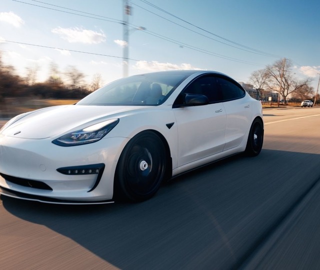 Tesla cazibesi sorgulanıyor! O ülkede satışlar düştü