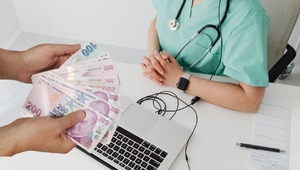 SGK’dan çalışanlara kritik uyarı: Doktoru dinlemeyene ödenek kesintisi geliyor!