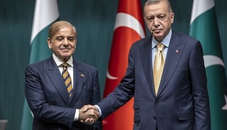 Cumhurbaşkanı Erdoğan, Pakistan Başbakanı ile görüştü