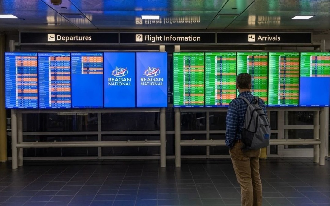 ABD'deki h&uuml;k&uuml;met krizi u&ccedil;uşları vurdu: İptallerin sayısı 2 bin 700'&uuml; aştı