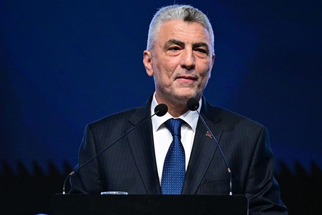 İSO endeksi 17 ayın zirvesinde! Bakan Bolat a&ccedil;ıkladı: "İhracat artışı sanayi &uuml;retimini destekliyor"