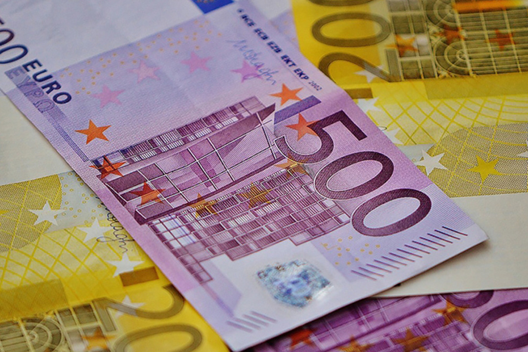 Almanya'da yatırımcı g&uuml;veni kasımda y&uuml;kseliş beklentisinin aksine d&uuml;şt&uuml;