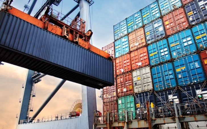 Türkiye'den komşularına 10 ayda 23 milyar dolarlık ihracat