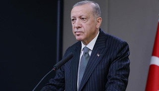 Cumhurbaşkanı Erdoğan, KKTC Cumhurbaşkanı Erhürman'ı resmi törenle karşıladı