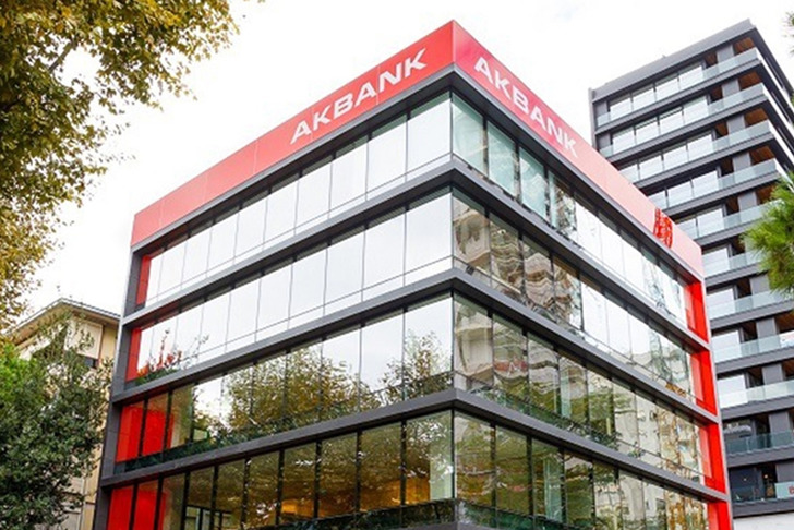 Akbank, 1,59 milyar TL'lik takipteki alacağını sattı