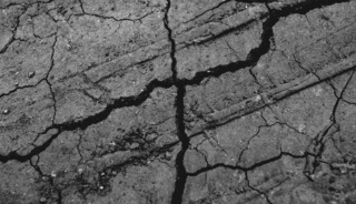 Balıkesir Sındırgı sallanmaya devam ediyor