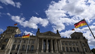 Almanya'dan İsrail kararı: Silah ihracatı kısıtlamalarını kaldırıyor