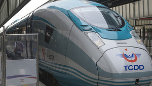 Bakan Uraloğlu duyurdu! Öğretmenlere tren biletlerinde yüzde 50 indirim