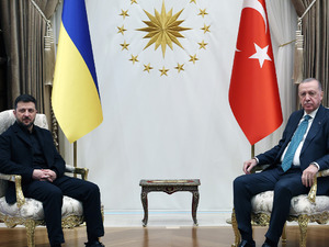 Cumhurbaşkanı Erdoğan ile Zelenskiy bir araya geldi!  "İkili ticaret hacmimizi 10 milyar dolara &ccedil;ıkarmayı hedefliyoruz"