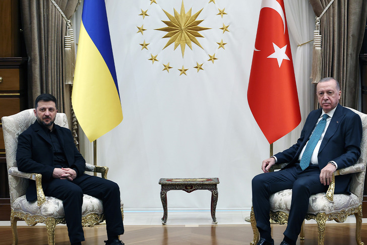 Cumhurbaşkanı Erdoğan ile Zelenskiy bir araya geldi!  "İkili ticaret hacmimizi 10 milyar dolara çıkarmayı hedefliyoruz"