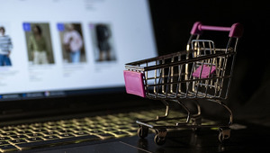 Türkiye'de e-ticarete kişi başı 276,7 dolar harcandı