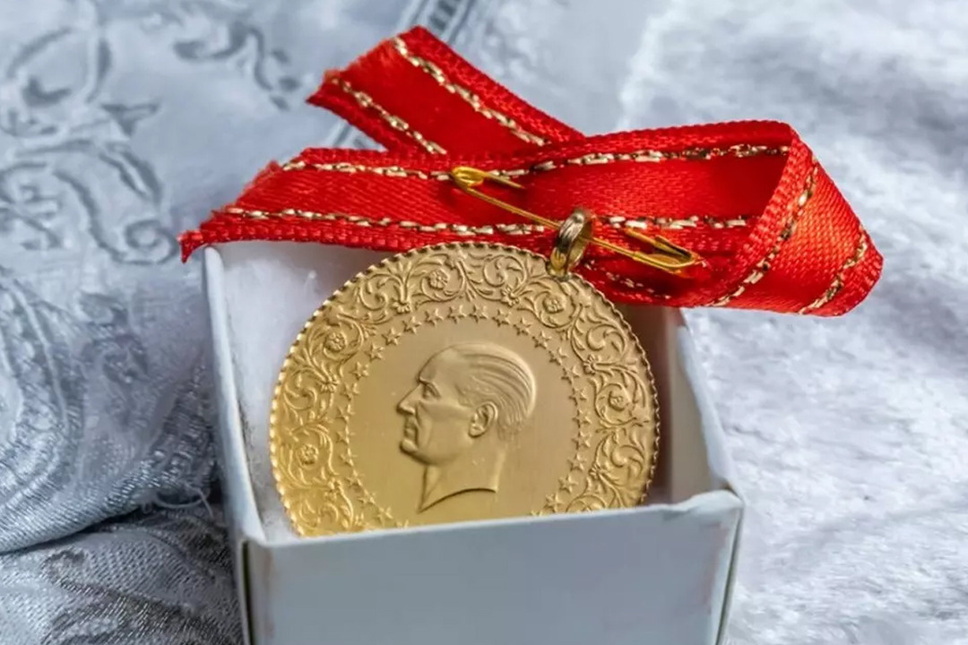 300 milyar dolarlık altın sisteme girecek mi? Yastık altında kalmaya devam mı edecek?