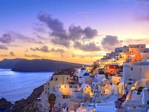 Yunanistan turizminde şaşırtan gelişme: Sayı arttı, gelir geride