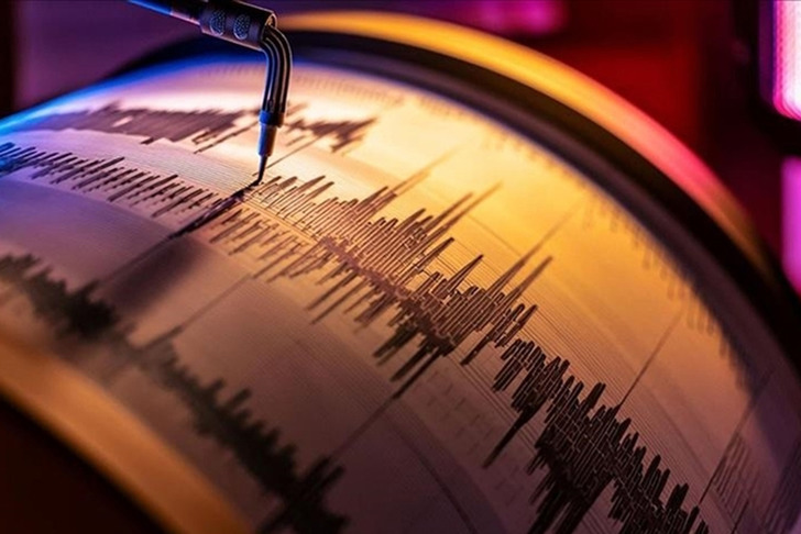 AFAD duyurdu! Ege Denizi'nde korkutan deprem