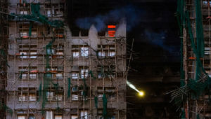 Hong Kong'da yangın faciası! Ölenlerin sayısı 94'e yükseldi