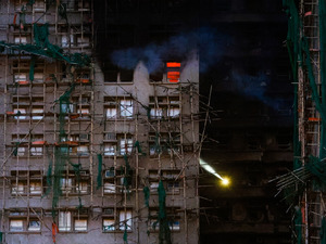 Hong Kong'da yangın faciası! &Ouml;lenlerin sayısı 94'e y&uuml;kseldi