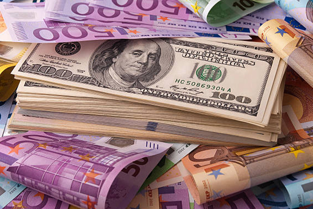 Serbest piyasada d&ouml;viz a&ccedil;ılış fiyatları