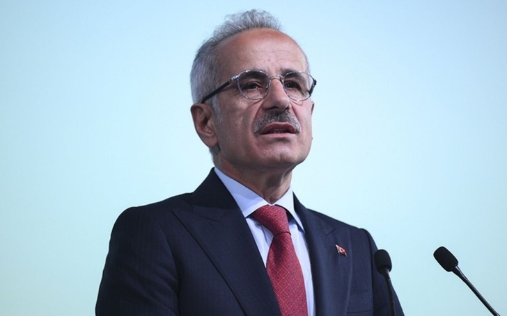 Bakan Uraloğlu'ndan yanan gemilerle ilgili açıklama geldi