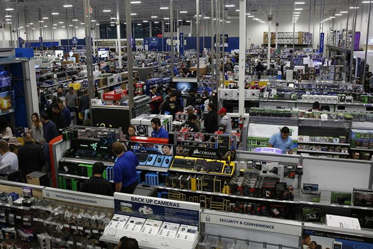 ABD'li tüketiciler "Black Friday"de milyarlarca dolar harcadı