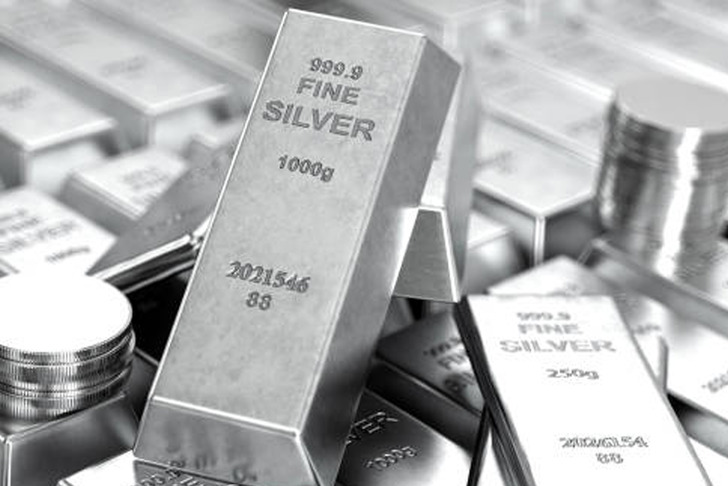 Piyasalarda gümüş fırtınası! Rekora yakın seyrediyor
