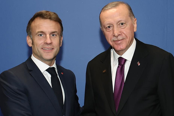Cumhurbaşkanı Erdoğan Macron ile görüşme gerçekleştirdi