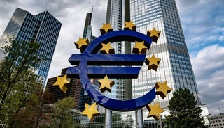 Euro Bölgesi'nde bileşik PMI 30 ayın en yüksek seviyesine çıktı