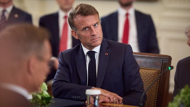 Fransa'da Siyasi Krizin Gölgesinde Piyasa Dengeleri Değişiyor