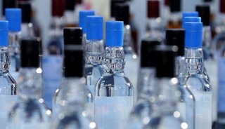 TESK'ten ka&ccedil;ak alkol alarmı: "Ankara ve İstanbul'da 300'e yakın can kaybı!"