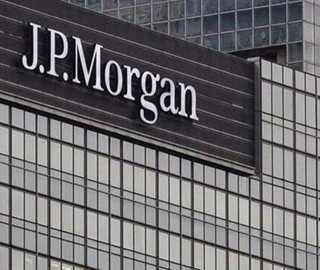 Bankacılık devinin CEO'su açıkladı! "Önce ABD çöker"