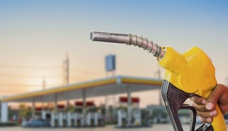 Benzin ve motorine indirim gelecek mi?