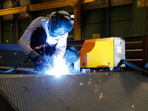 Yıllık artış son 8 ayın en d&uuml;ş&uuml;ğ&uuml;nde! Sanayi &uuml;retiminde daralma s&uuml;r&uuml;yor