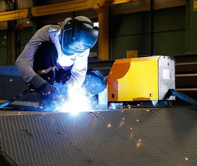 Yıllık artış son 8 ayın en düşüğünde! Sanayi üretiminde daralma sürüyor